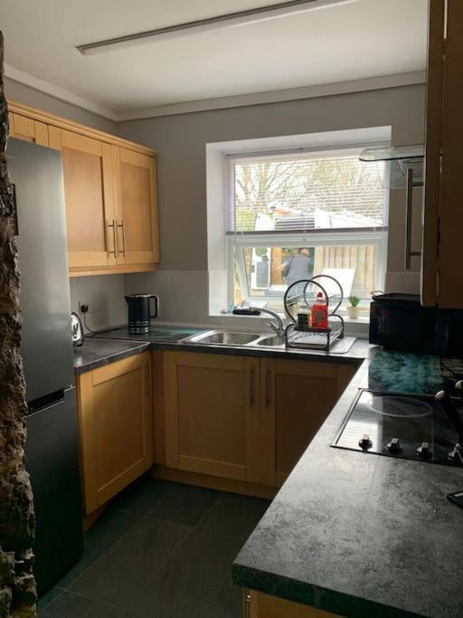 Historic Picturesque Apartment Pembroke Bagian luar foto